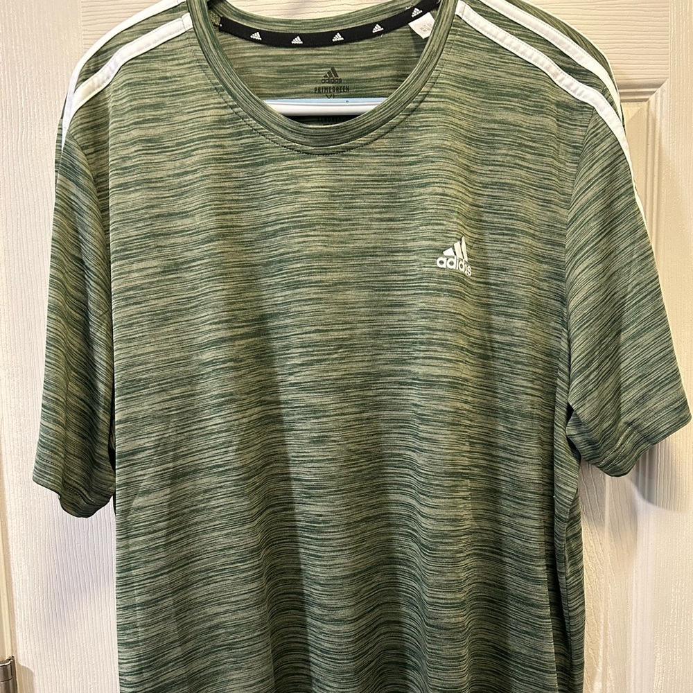Designed 2 move 3-strips AEROREADY Primegreen Tee